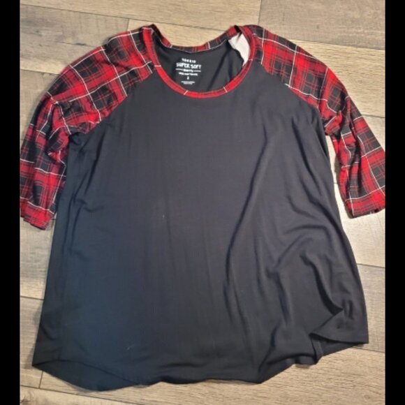 2 for $20 Torrid Supersoft Knits Shirt - Picture 2 of 6